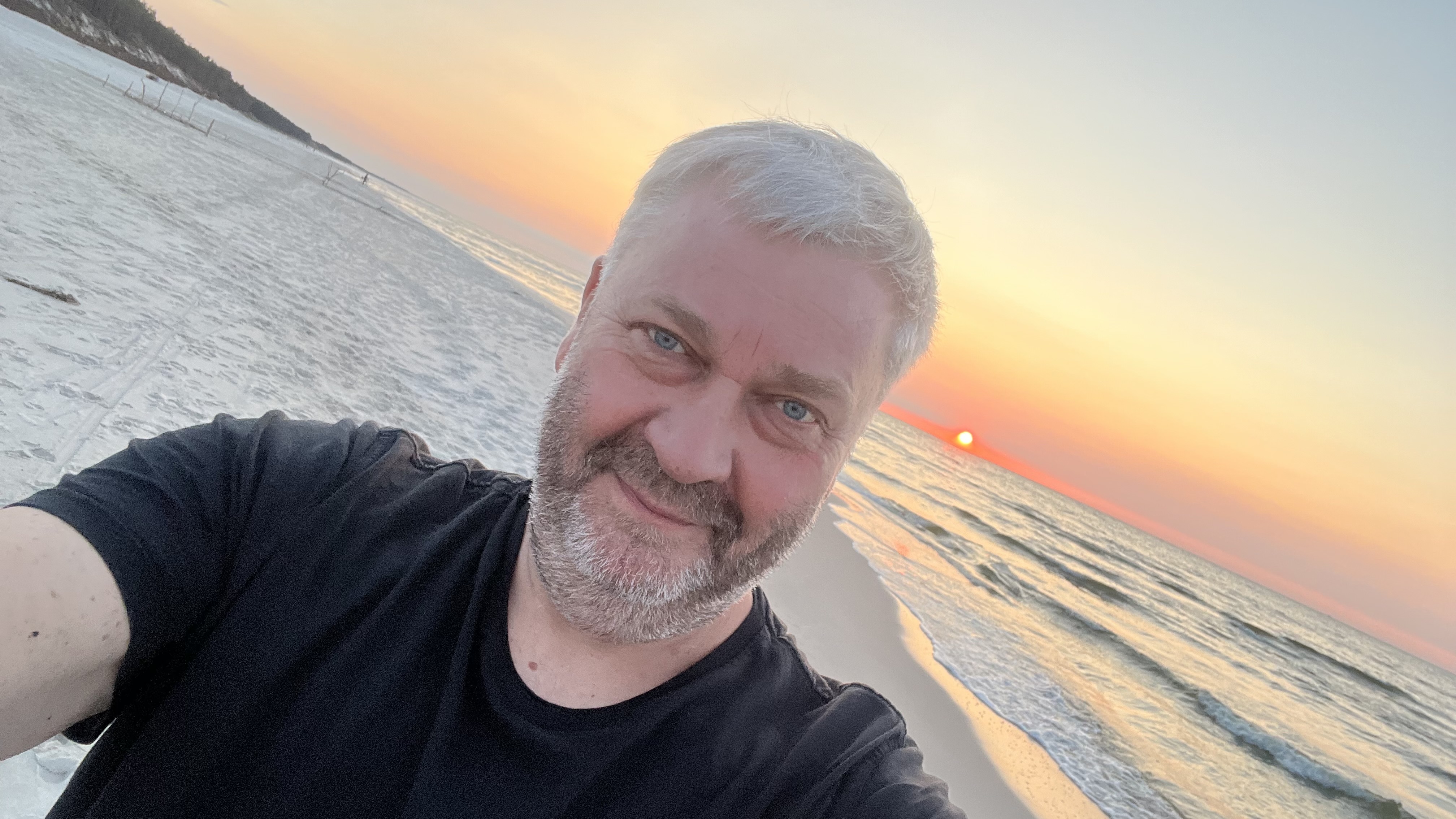 Plaża o wschodzie słońca